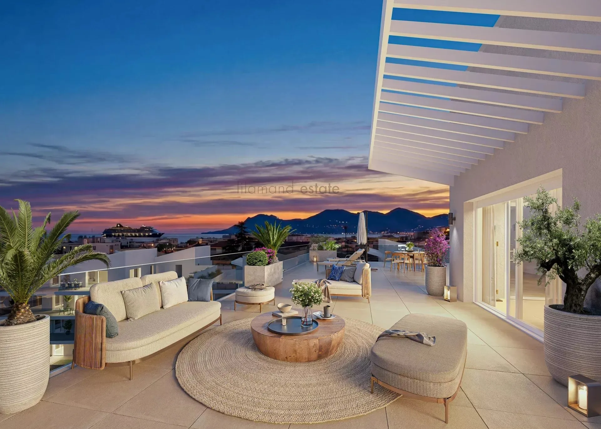 Exceptional Luxury Penthouse in Cannes with 230 sqm Terrace — 1