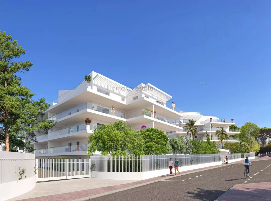 Exceptional Luxury Penthouse in Cannes with 230 sqm Terrace — 4
