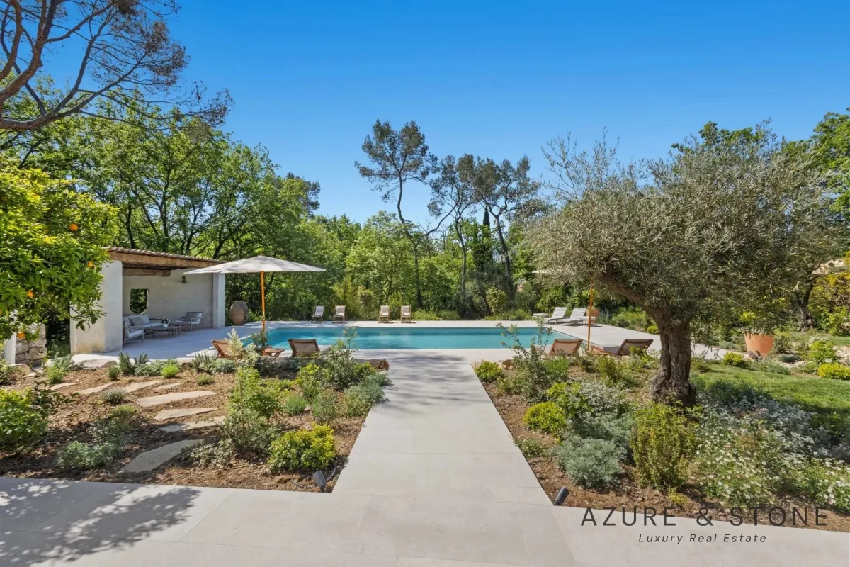Exceptional Renovated Villa with Pool in Roquefort-les-Pins — 4