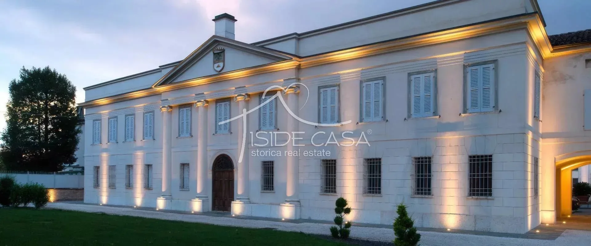 Luxury Historic Estate in the Heart of Sabbioneta, Italy — 1