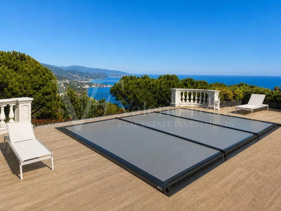 Luxury Villa with Panoramic Views over Monaco — 3