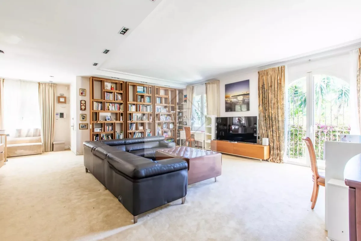 Luxury Villa in Cap d’Antibes – Private Gated Estate — 3