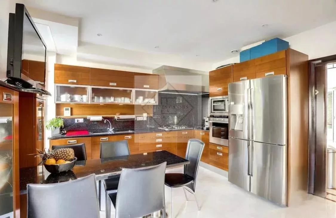 Luxury Villa in Montfleury, Steps from the Croisette — 4