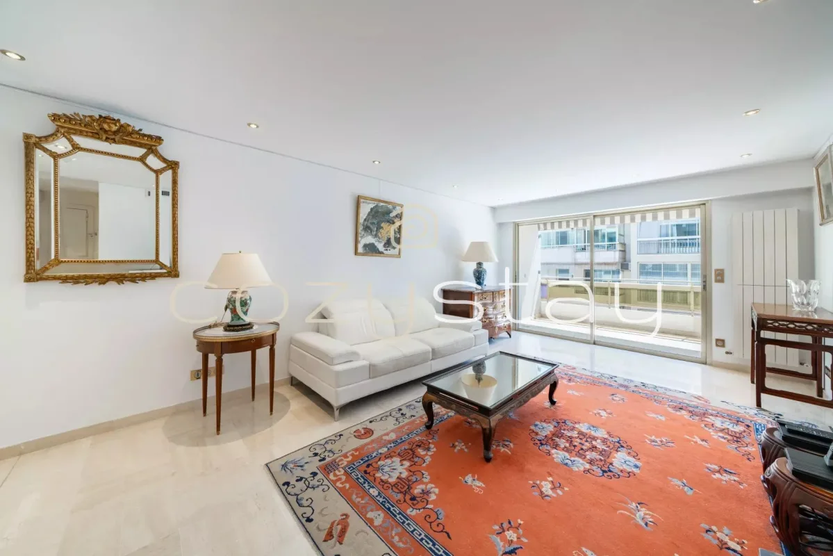 Luxury Apartment in Cannes – Prime Arrière Croisette Location — 3