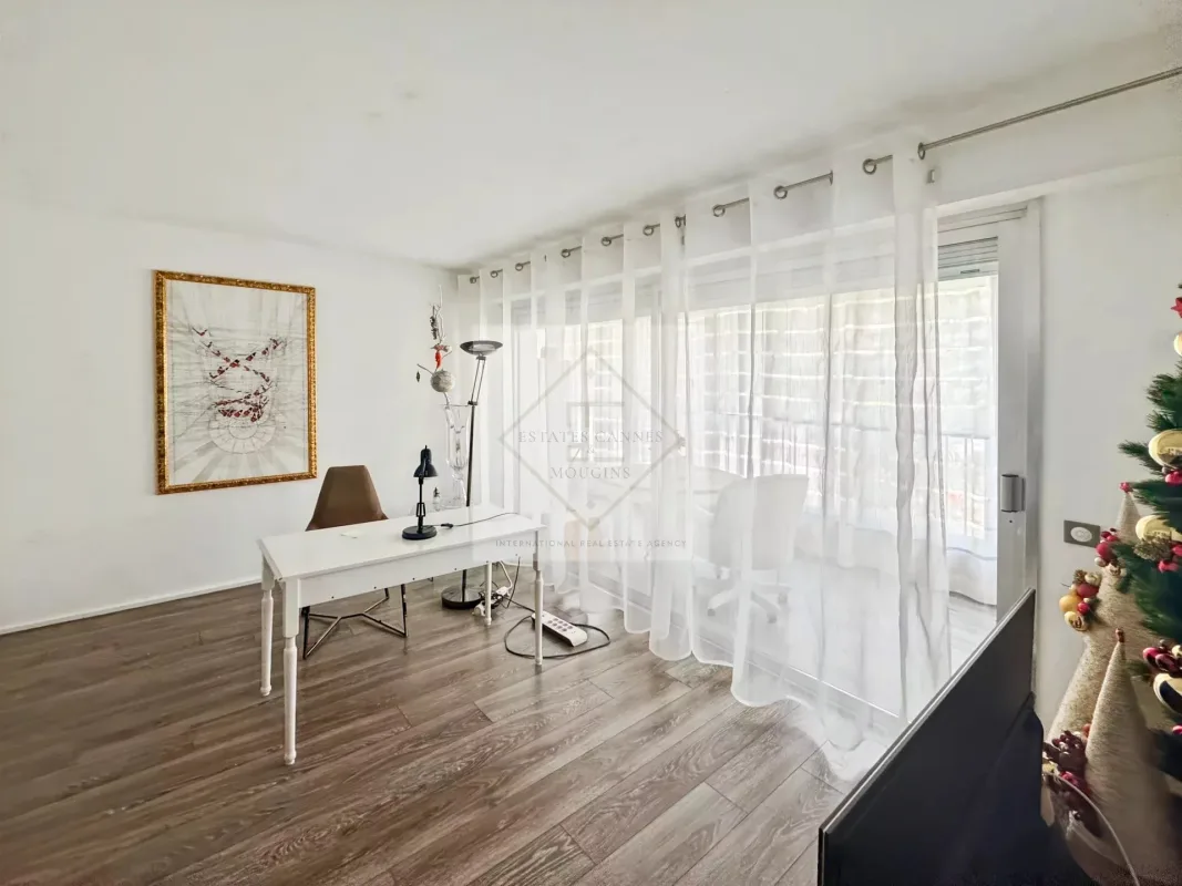 Luxury Apartment with Sea Views in Cannes Californie — 5