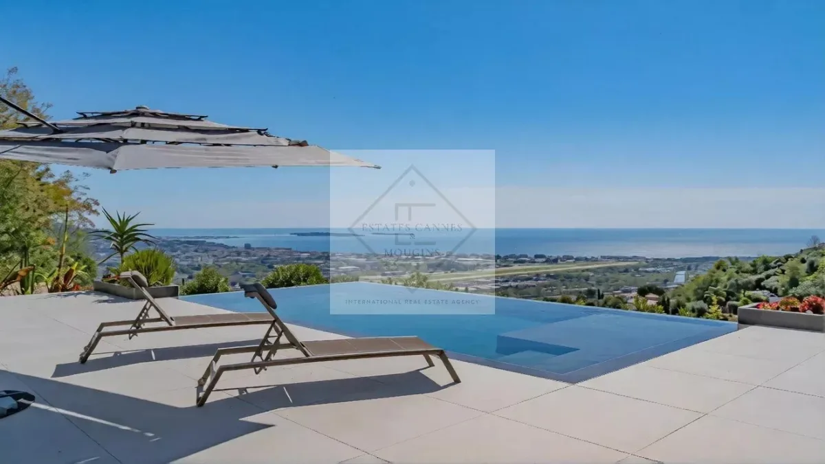 Prestigious Contemporary Villa with Panoramic Sea Views in Mandelieu — 1