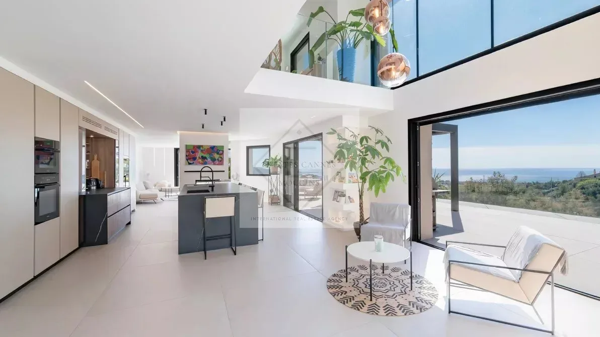 Prestigious Contemporary Villa with Panoramic Sea Views in Mandelieu — 3