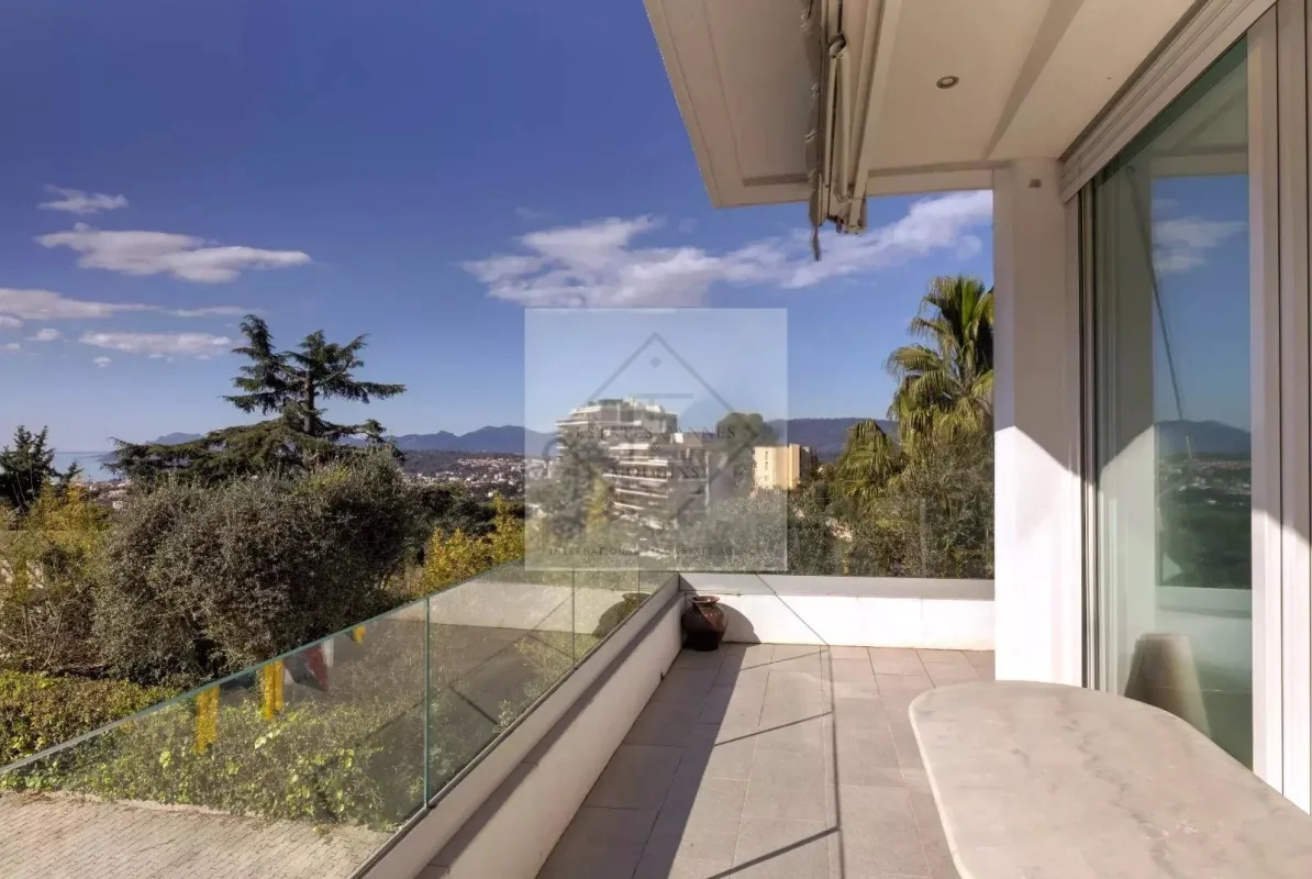 Villa de prestige avec vue mer et piscine à Cannes — 4