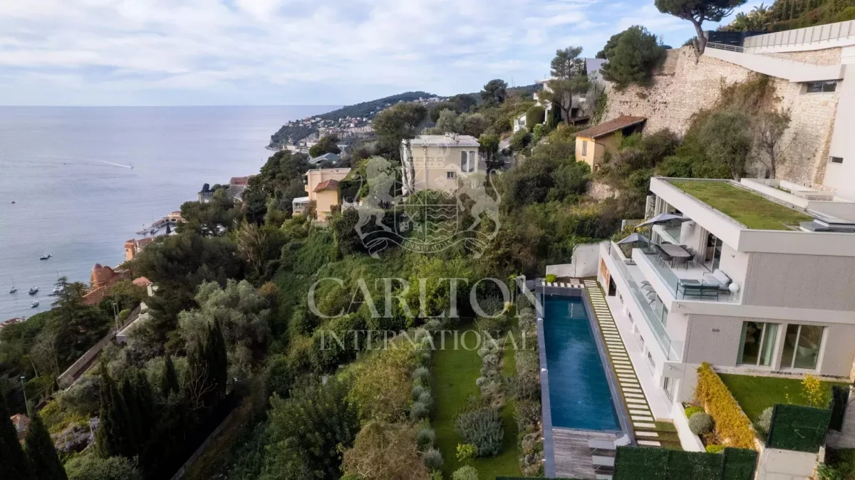 Prestigious Contemporary Villa with Panoramic Sea Views in Villefranche-sur-Mer — 4