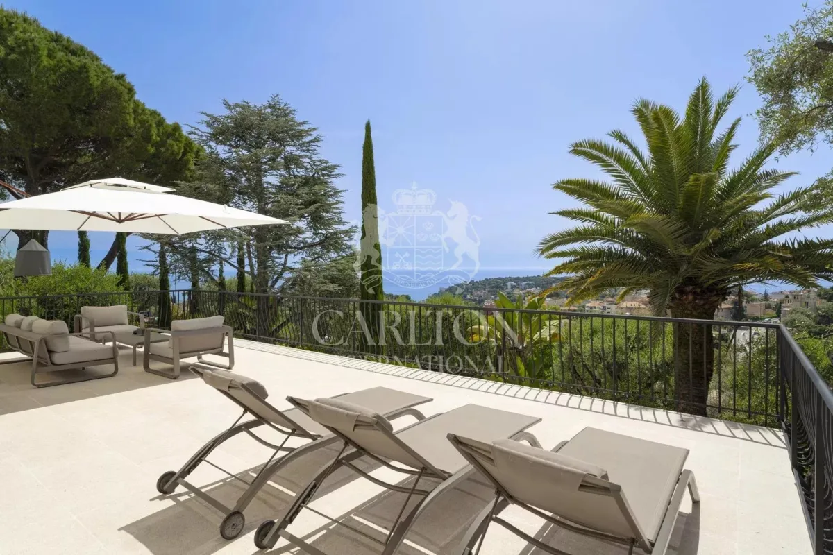 Prestigious Property with Panoramic Sea Views in Roquebrune-Cap-Martin — 2