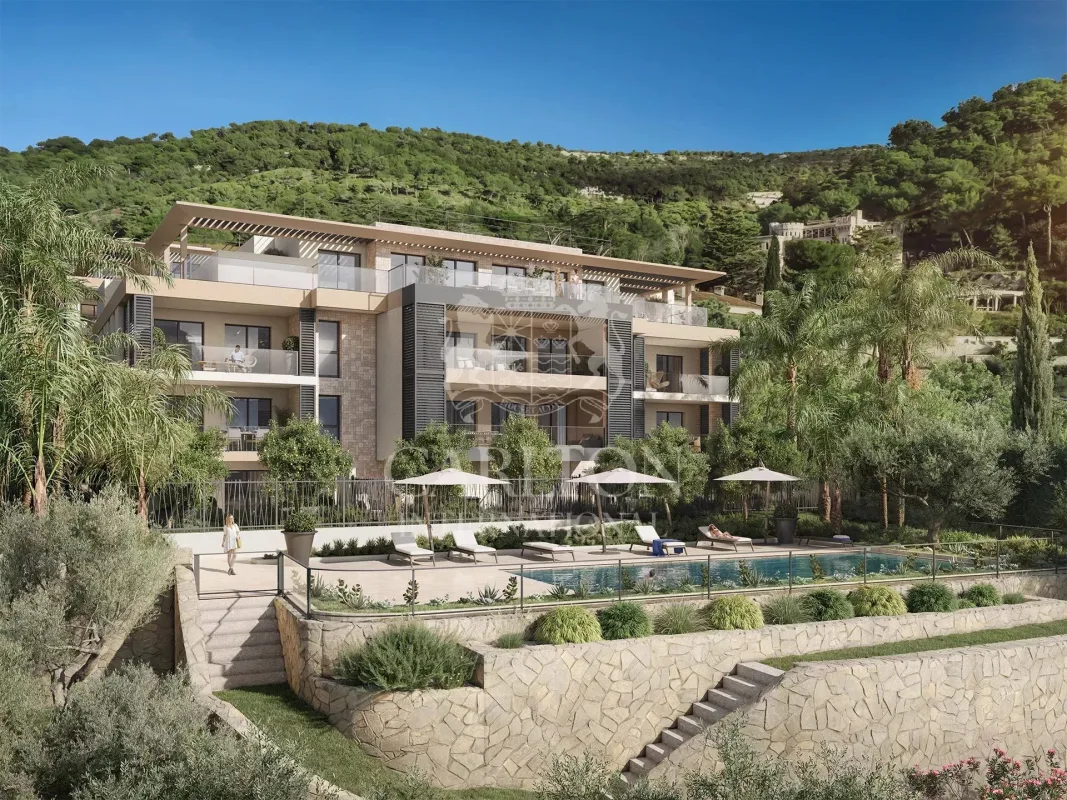 Prestigious Penthouse with Private Lap Pool and Panoramic Sea Views in Èze — 3