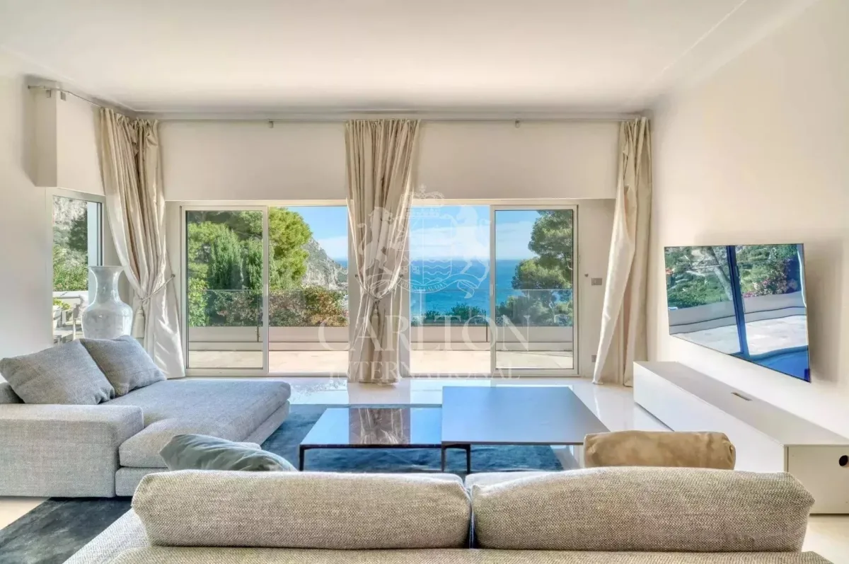 Prestigious Contemporary Villa with Panoramic Sea Views in Èze — 2
