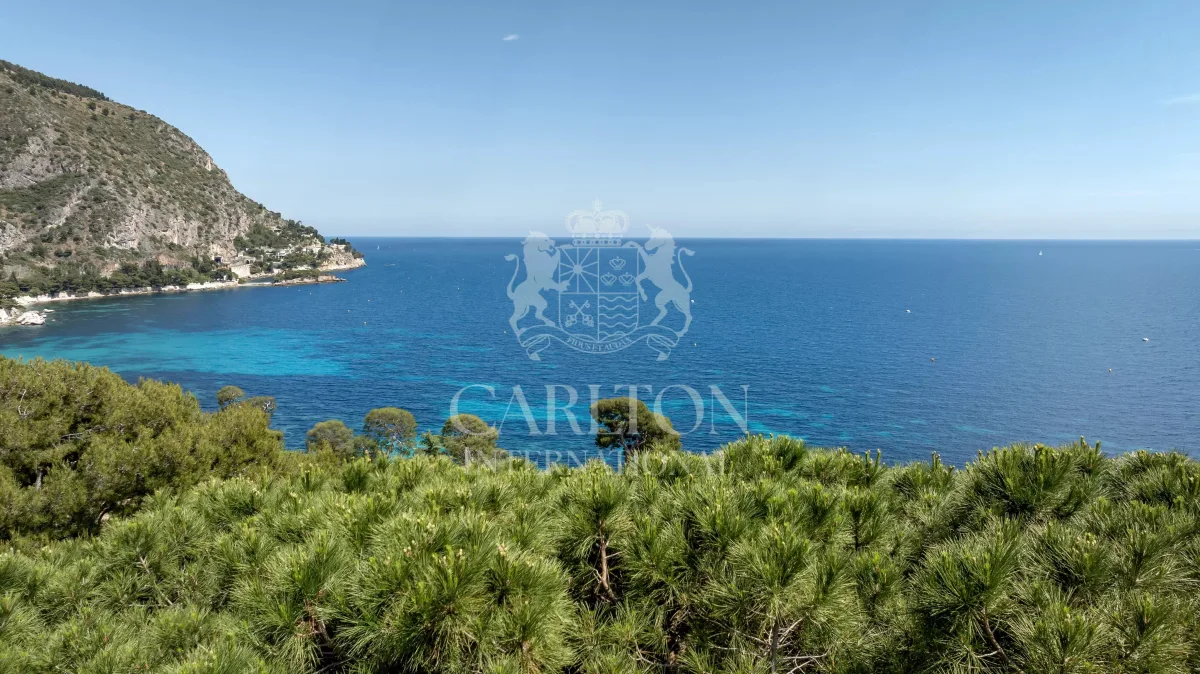 Prestigious Estate with Panoramic Sea Views in Èze — 2