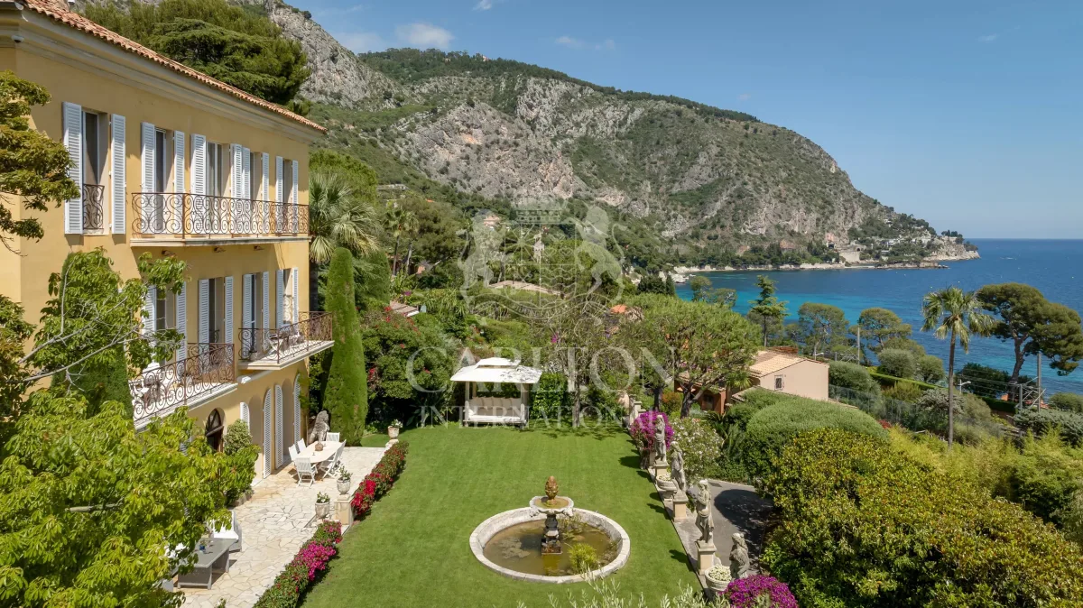 Prestigious Estate with Panoramic Sea Views in Èze — 3