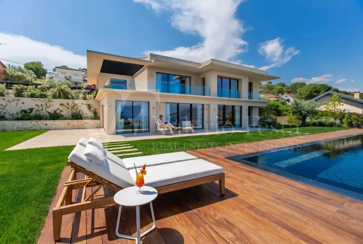 Prestigious Contemporary Estate with Panoramic Views in Mont Boron — 3