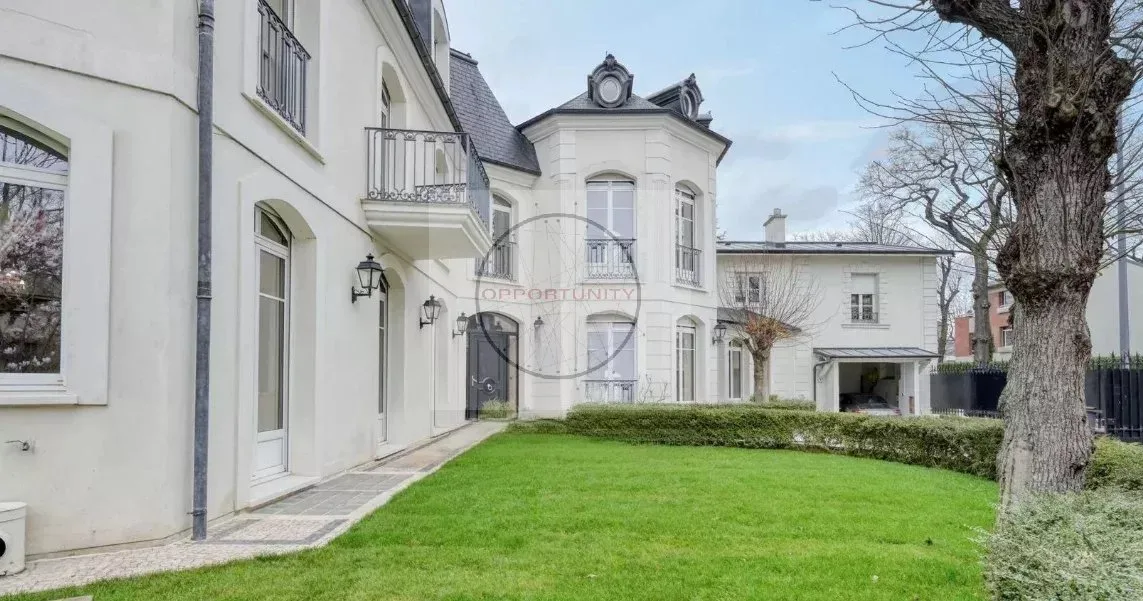 Prestigious Contemporary Estate Near the Bois de Vincennes — 4