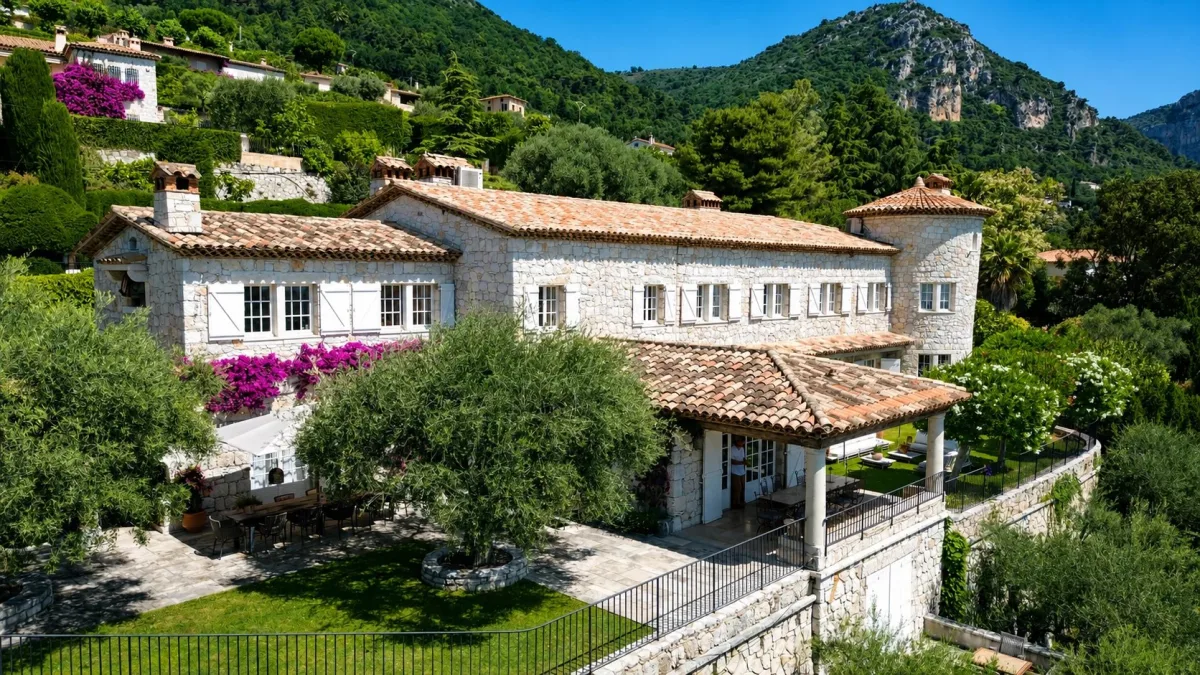 Prestigious Property with Panoramic Mediterranean Sea Views in Vence — 2