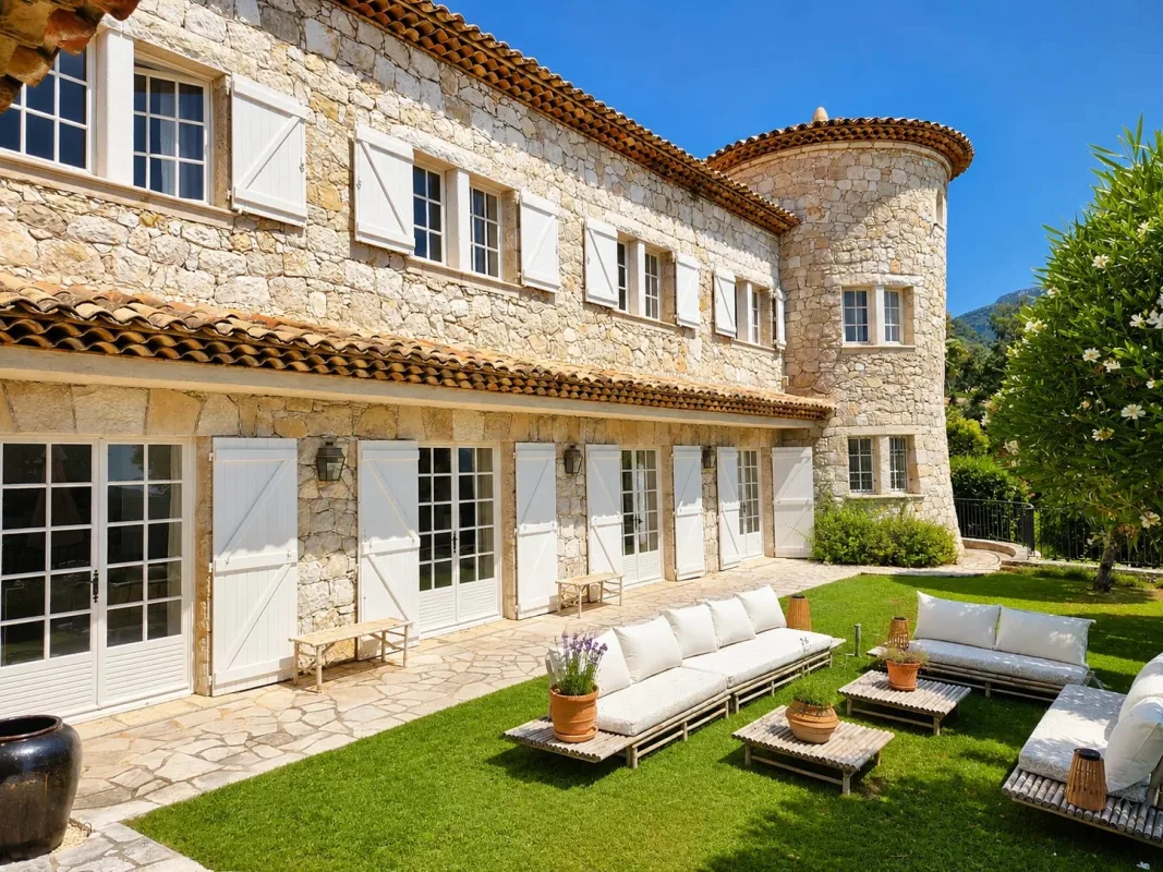 Prestigious Property with Panoramic Mediterranean Sea Views in Vence — 5