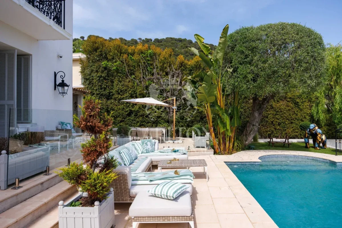 Prestigious Belle Époque Property with Sea Views in Èze — 4
