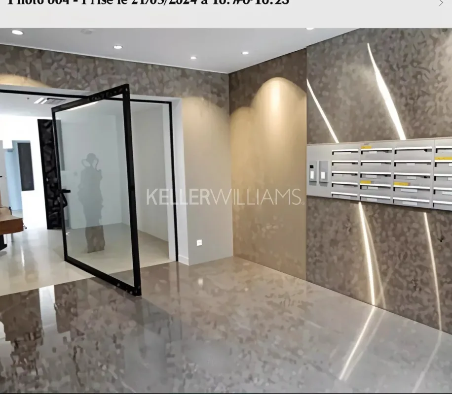 Prestigious Renovated Building in the Heart of Luxembourg City — 2