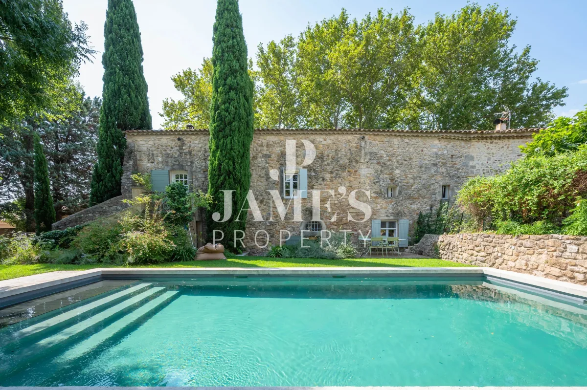 Prestigious Property in Paradou — 17th-Century Provençal Residence — 3