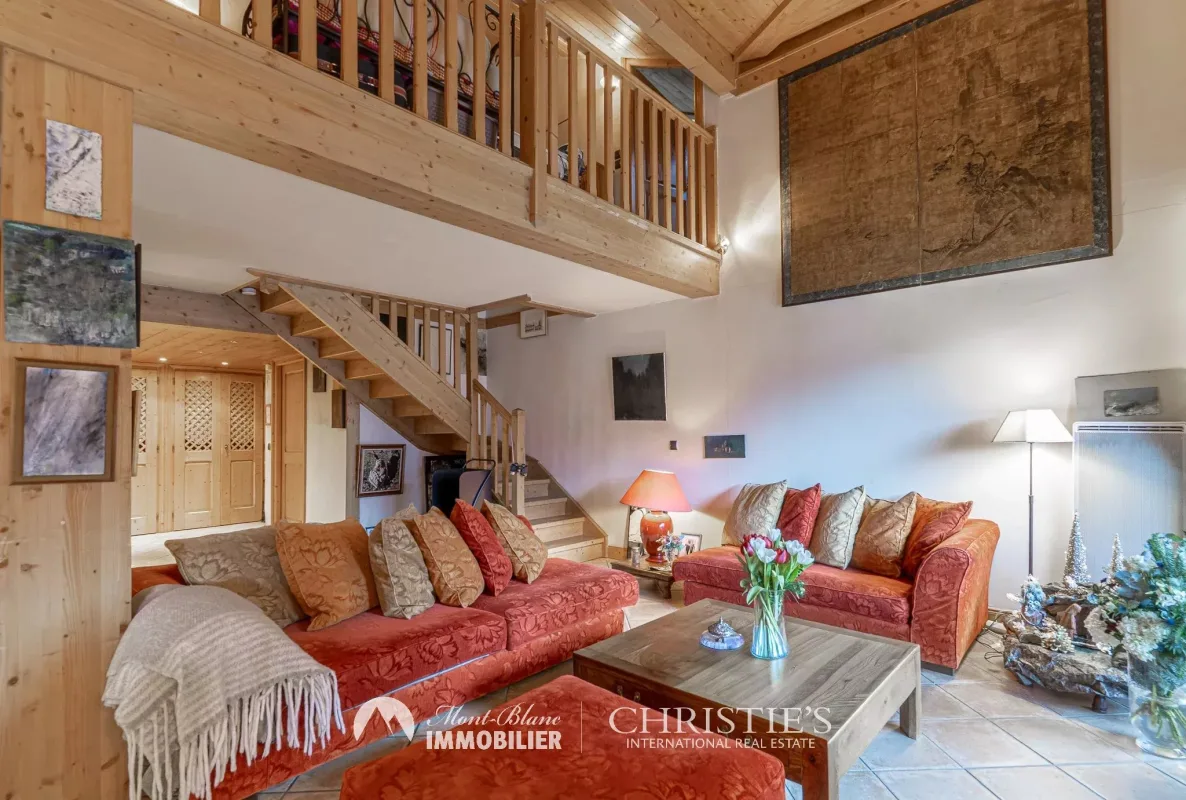 Prestigious Duplex Apartment in the Heart of Chamonix-Mont-Blanc — 4