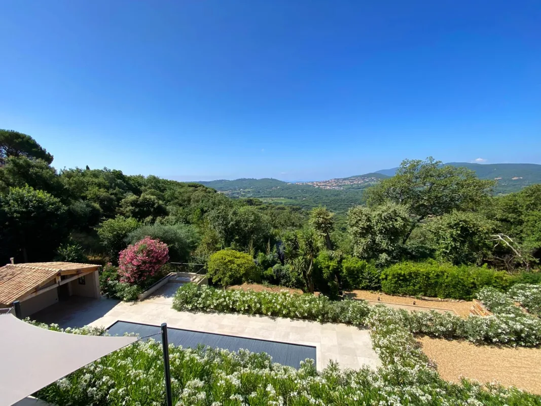 Prestigious Villa with Sea Views for Sale in Gassin — 3