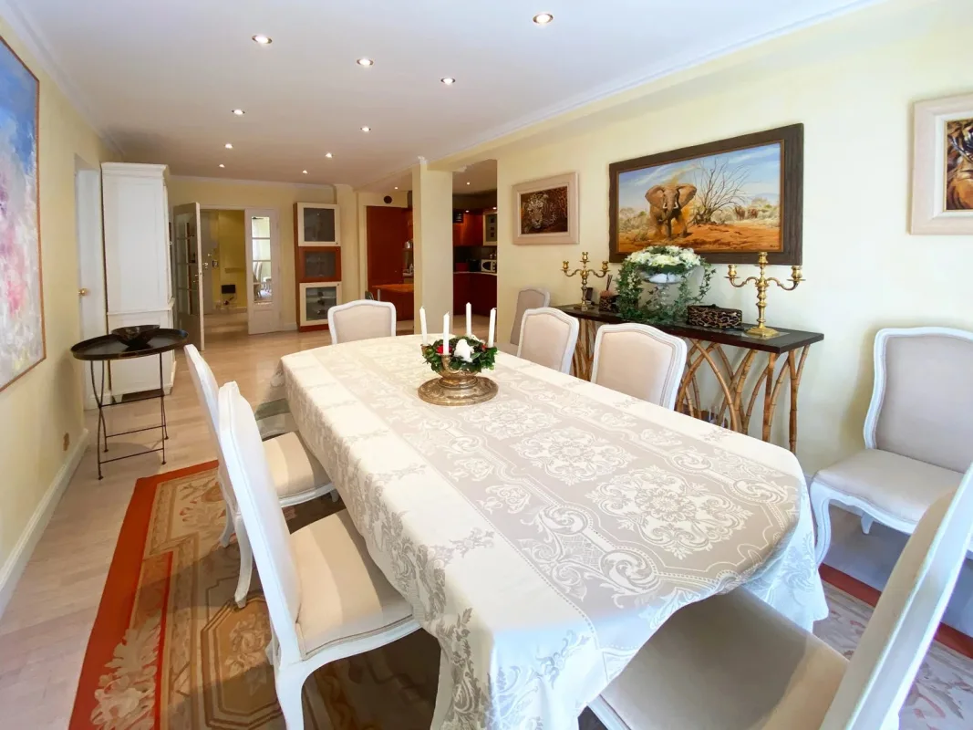 Prestigious Apartment in the Heart of Saint-Tropez — 5