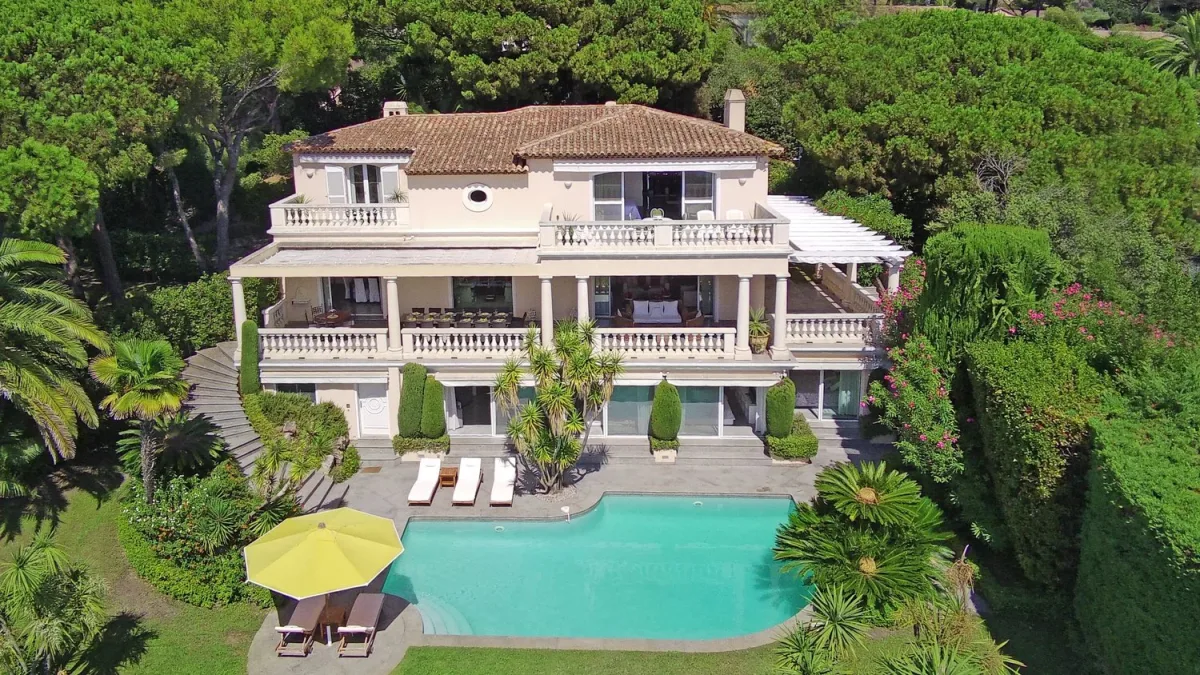 Prestigious Sea-View Estate in Ramatuelle Near Tahiti Beach — 1