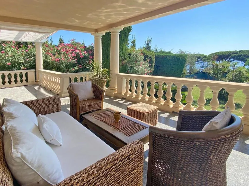 Prestigious Sea-View Estate in Ramatuelle Near Tahiti Beach — 5