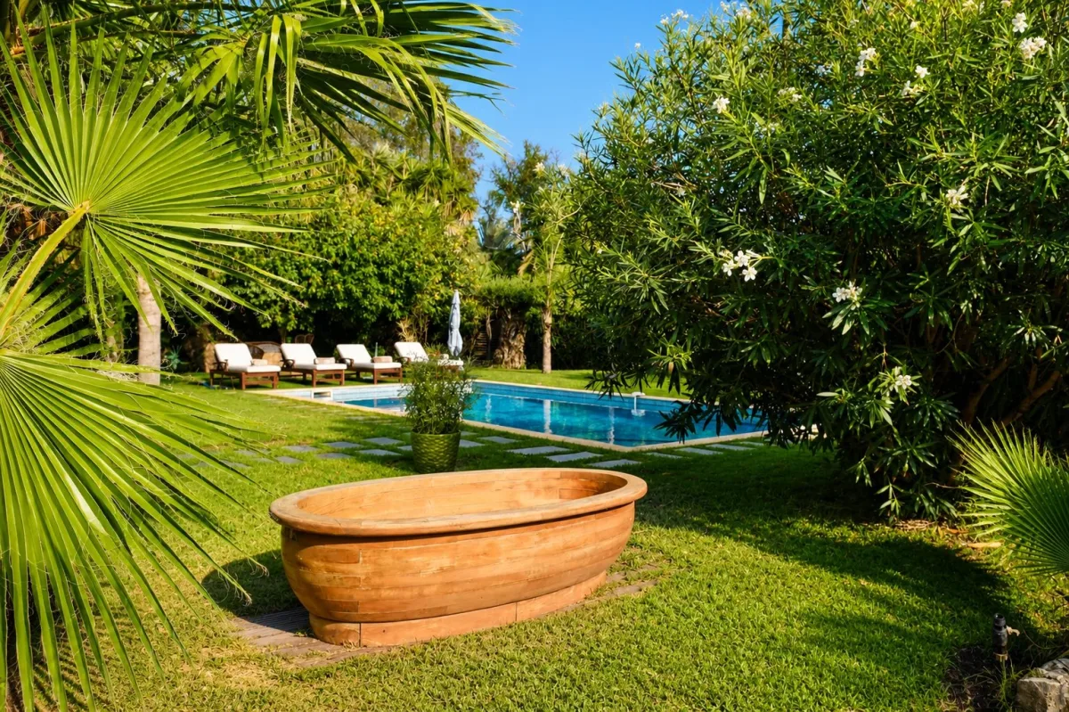 Prestigious Property in Ramatuelle Just 100 Metres from the Sea — 4