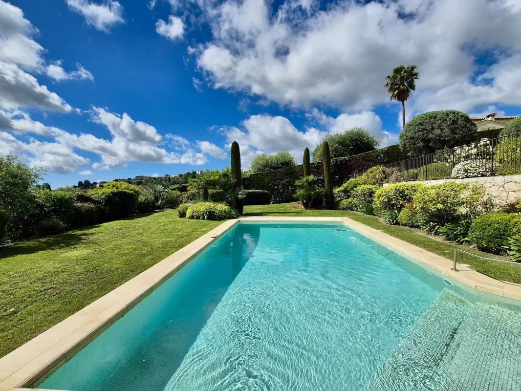 Sea View Villa for Sale in Vence – Private Estate — 3