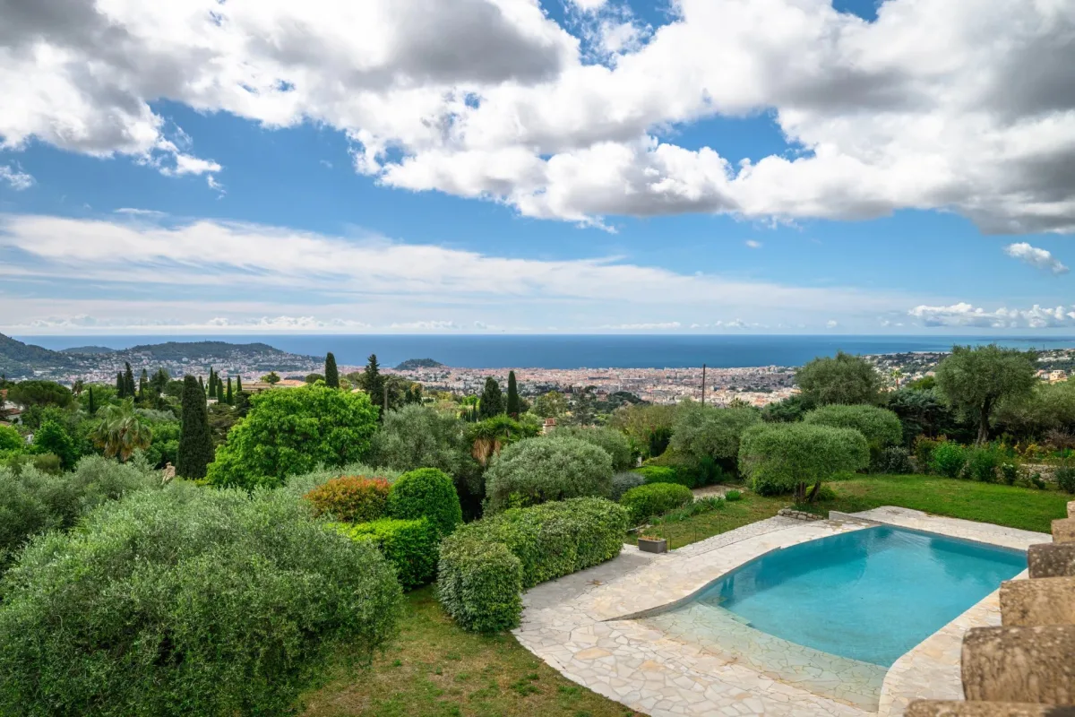 Prestigious Property with Panoramic Sea Views in Nice Gairaut — 3