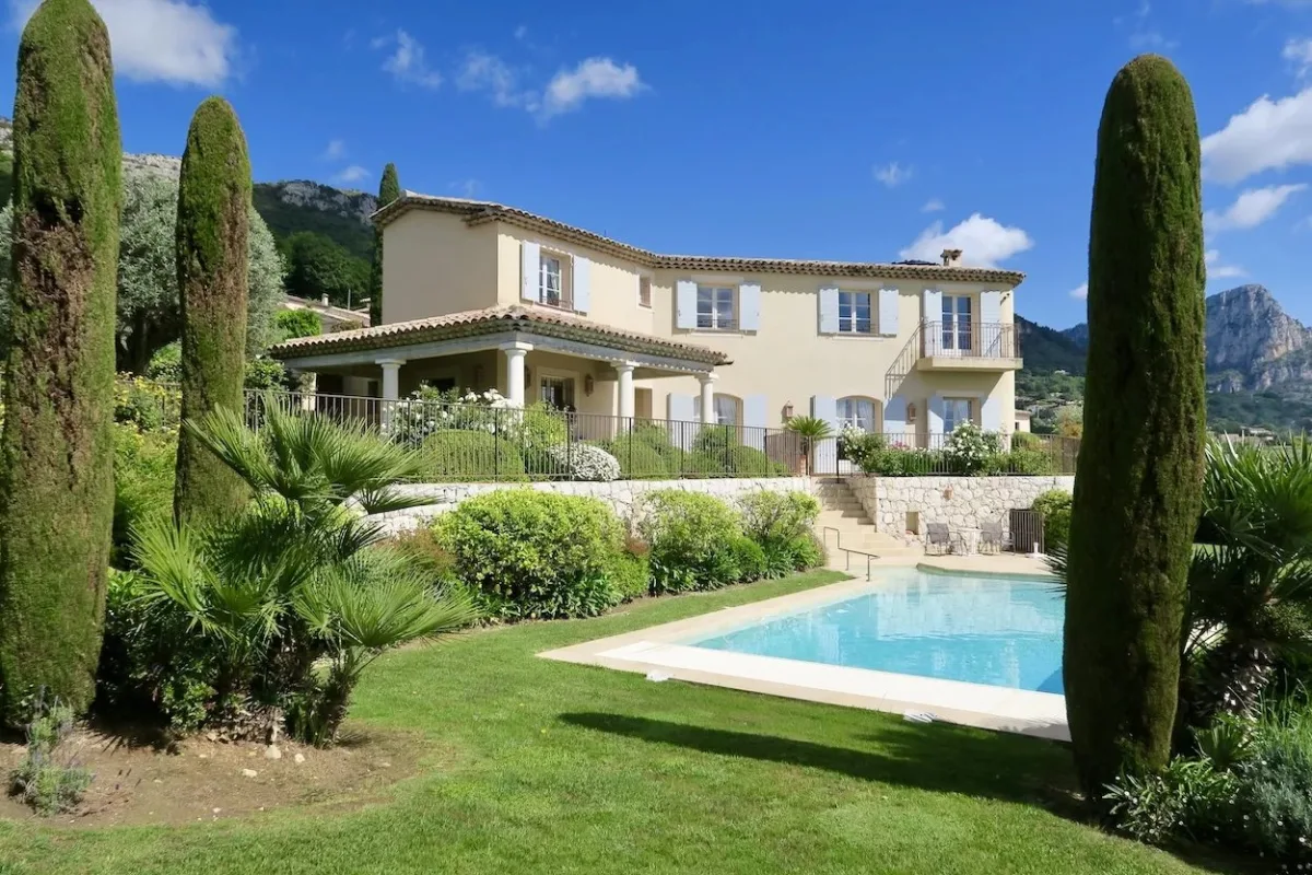 Sea View Villa for Sale in Vence – Private Estate — 5