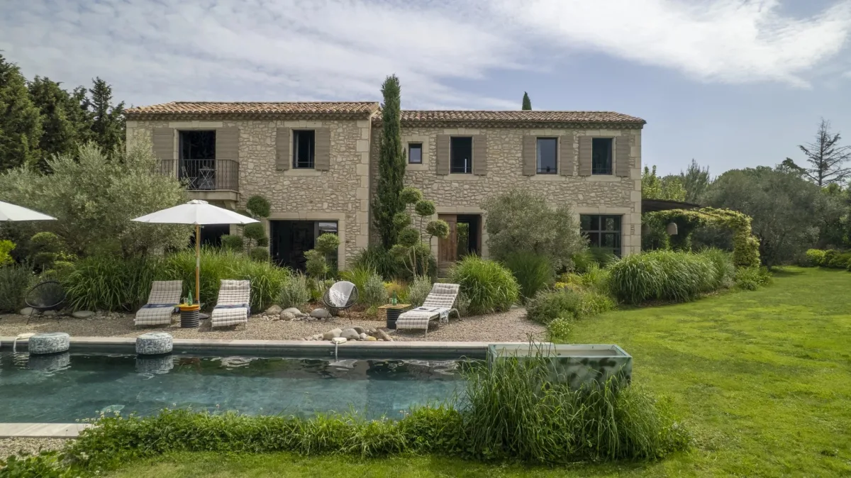 Prestigious Stone Mas with Pool in Eygalières — 2