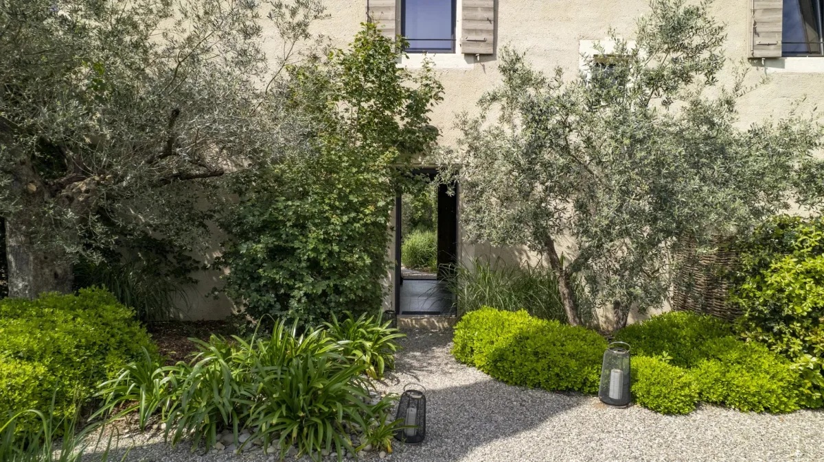 Prestigious Stone Mas with Pool in Eygalières — 5