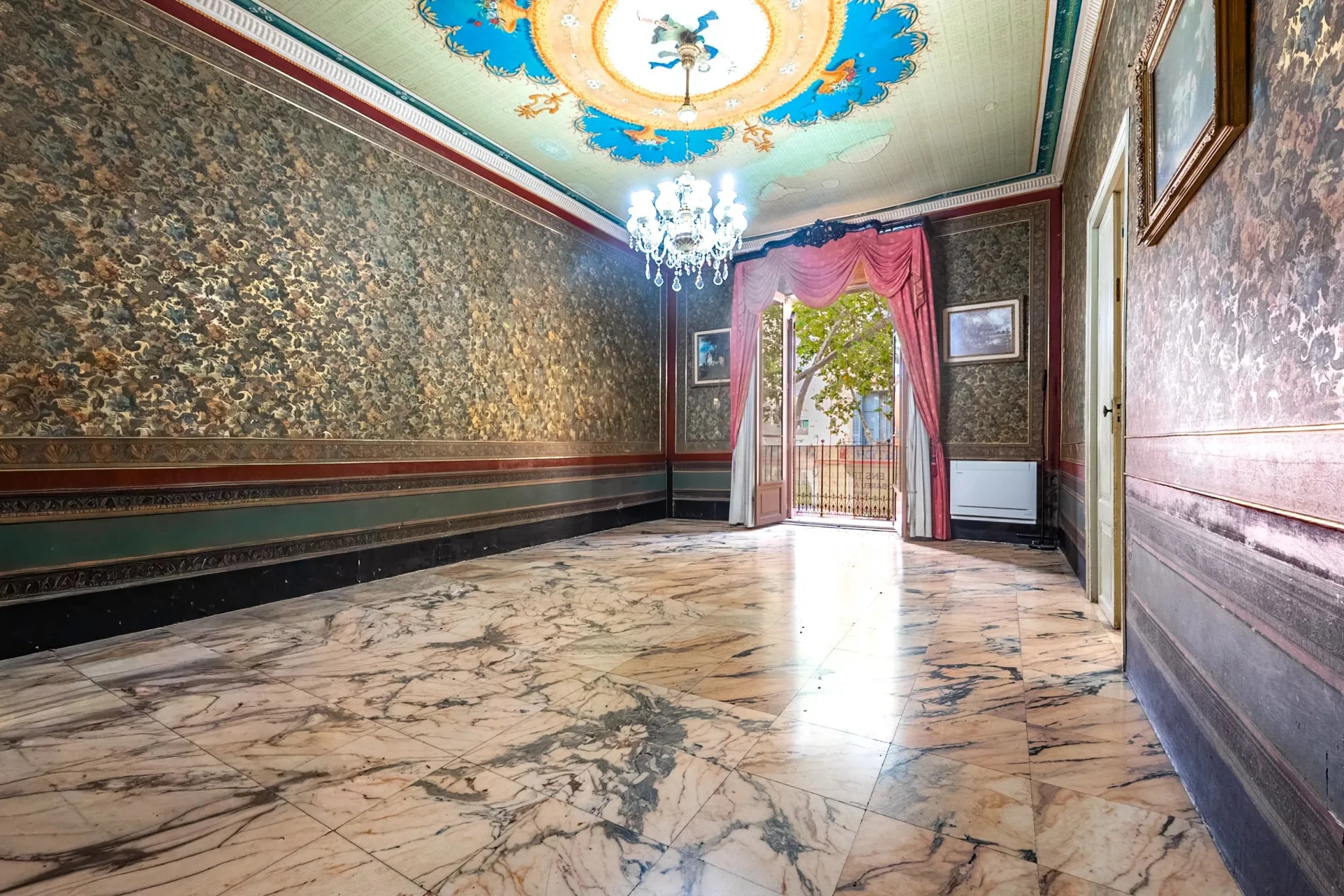 Casa Mercedes Soler, Prestigious Historic Residence in Vilanova — 1