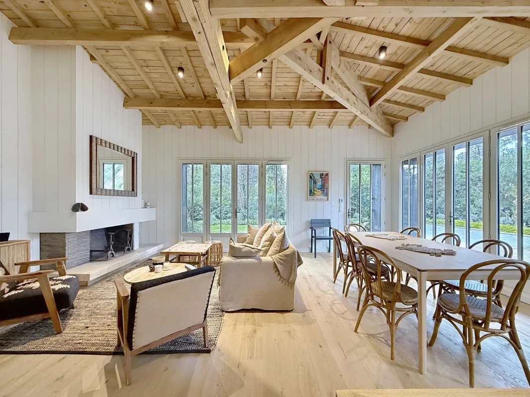 Prestigious Renovated Villa with Pool in Cap Ferret — 3