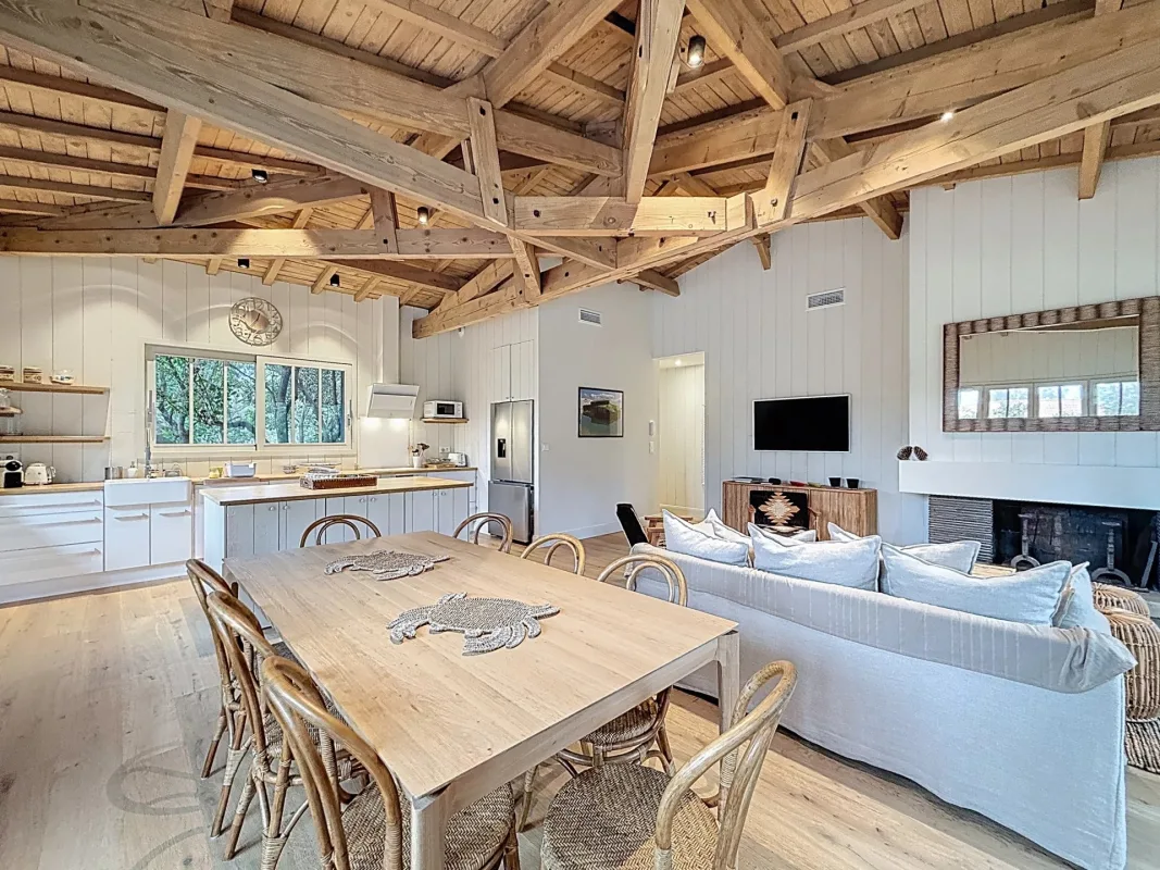 Prestigious Renovated Villa with Pool in Cap Ferret — 4