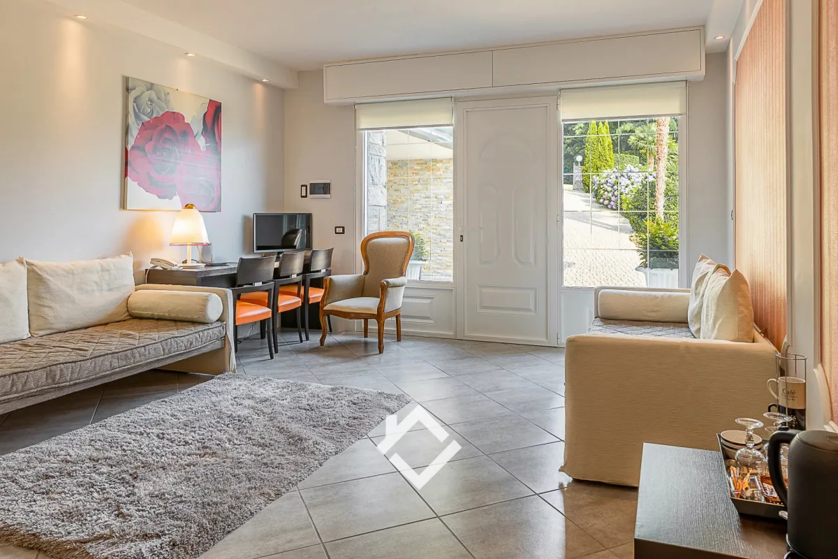 Exceptional Villa with Panoramic Lake Views in Stresa — 4