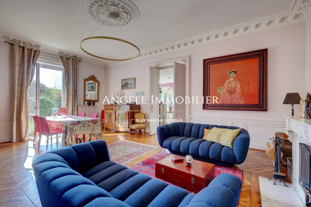 Prestigious 19th-Century Estate with Pool in Écully — 3