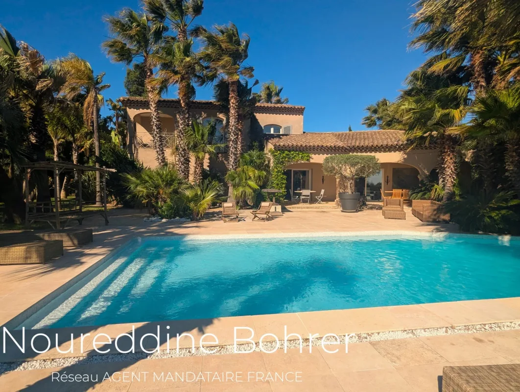 Prestigious Provençal Villa with Sea Views in Grimaud — 2