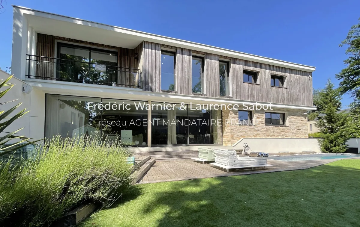 Prestigious Contemporary Architect Villa in Vaucresson — 3