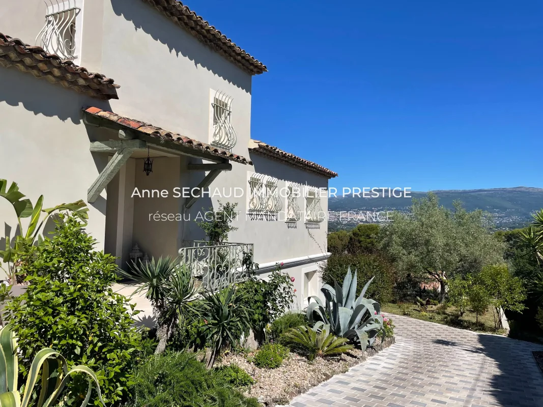 Prestigious Contemporary Villa in Mougins – Gated Estate — 2