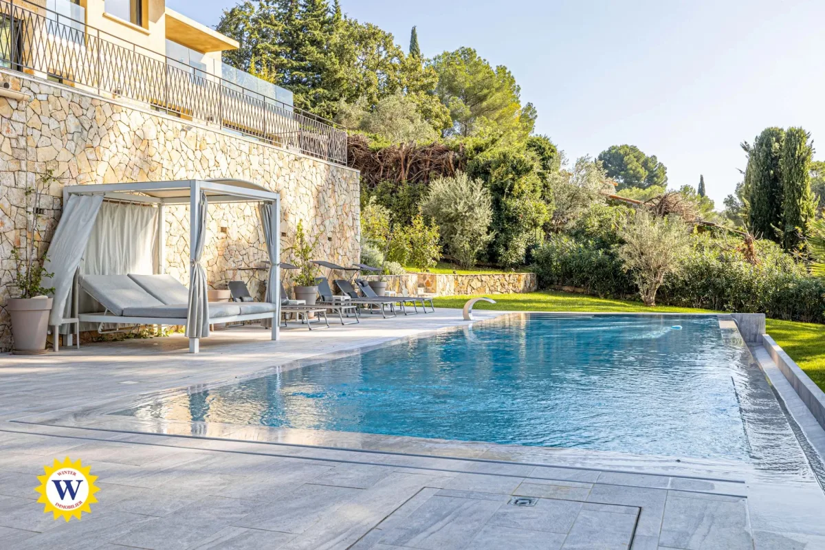 Prestigious Villa with Panoramic Sea Views in Mougins — 2