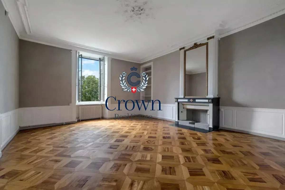 Prestigious Character Apartment in Geneva Old Town — 3