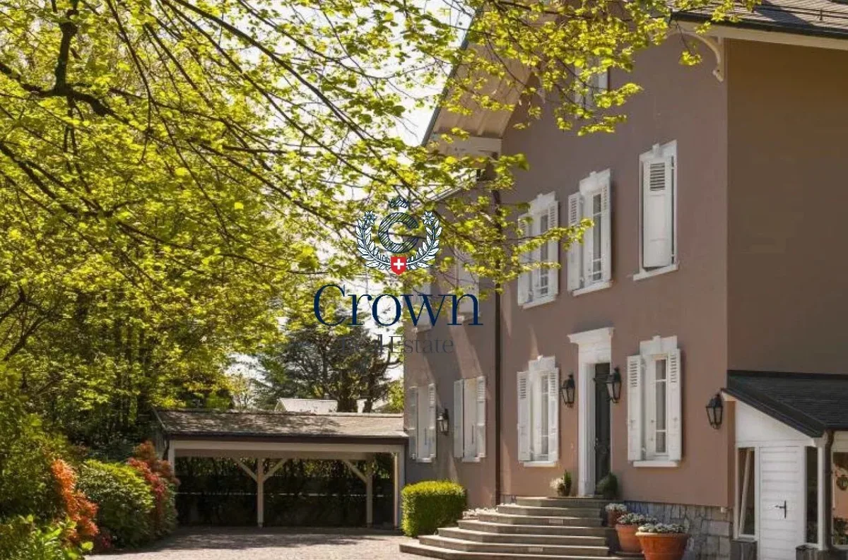 Prestigious Property with Private Park in Chêne-Bougeries — 1