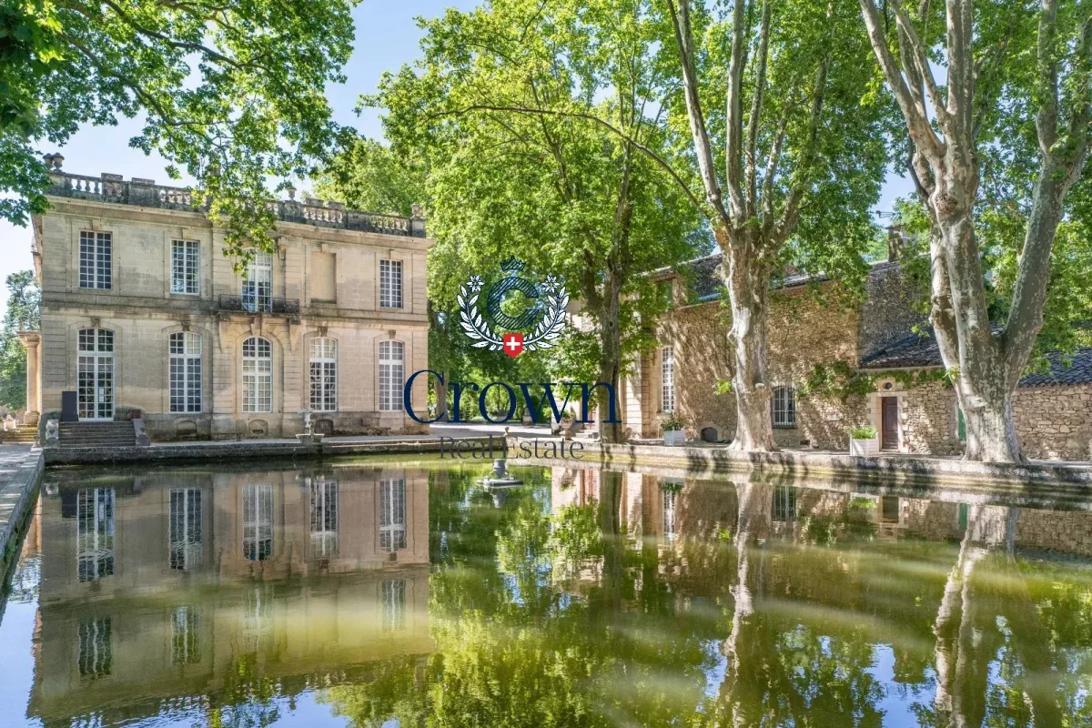 Prestigious Historic Château Estate for Sale in Manosque — 3