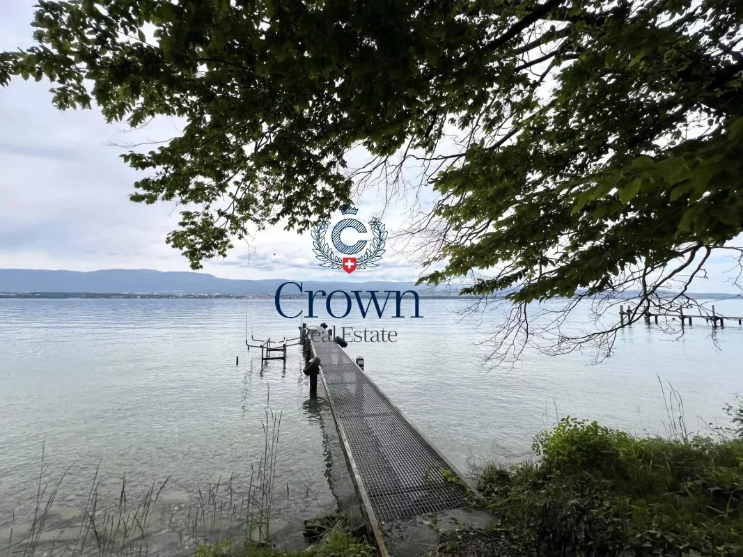 Prestigious Waterfront Estate with Private Dock in Messery — 4