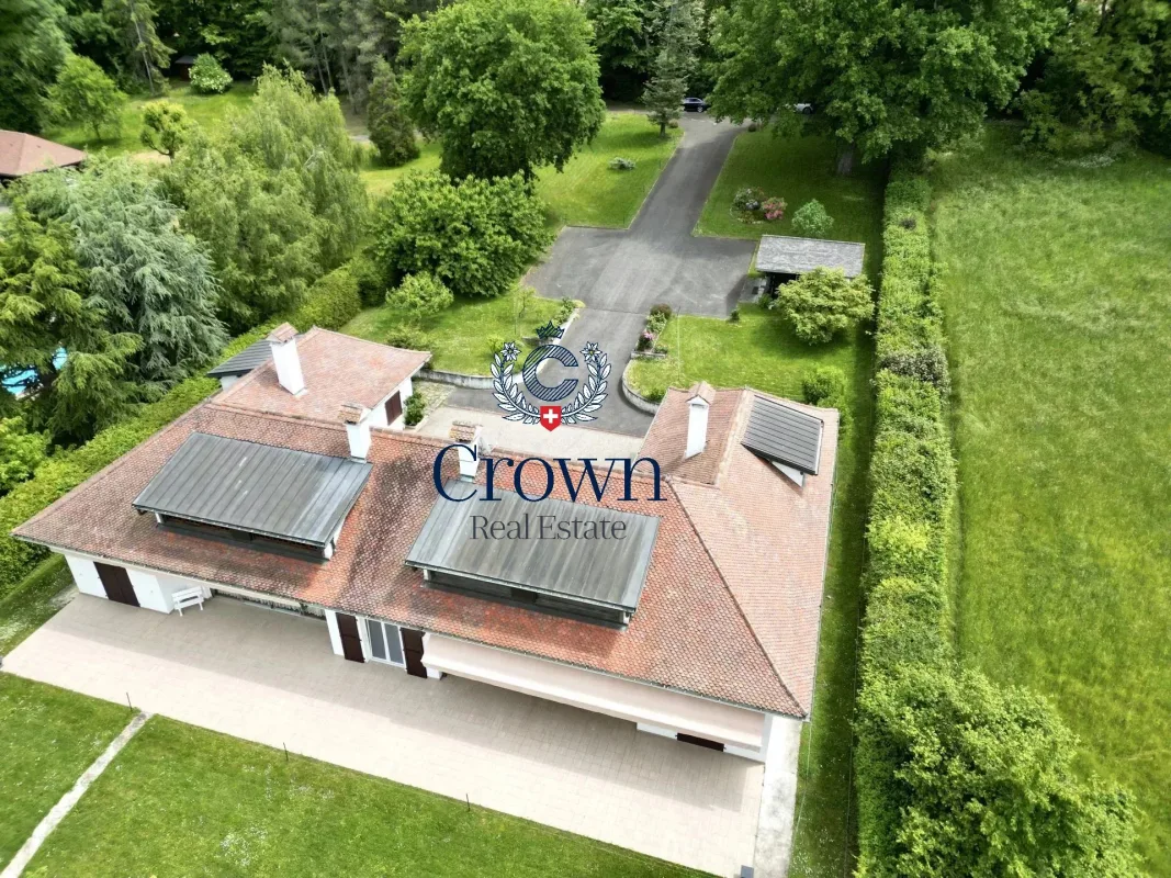 Prestigious Waterfront Estate with Private Dock in Messery — 5